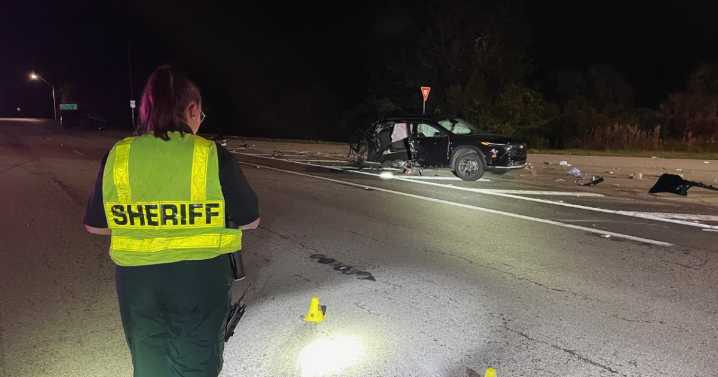 1 dead after two-vehicle crash in Frostproof: PCSO