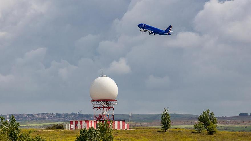 Así se mueve el cielo de Aragón: estos son los aviones que pasan cada día por la comunidad