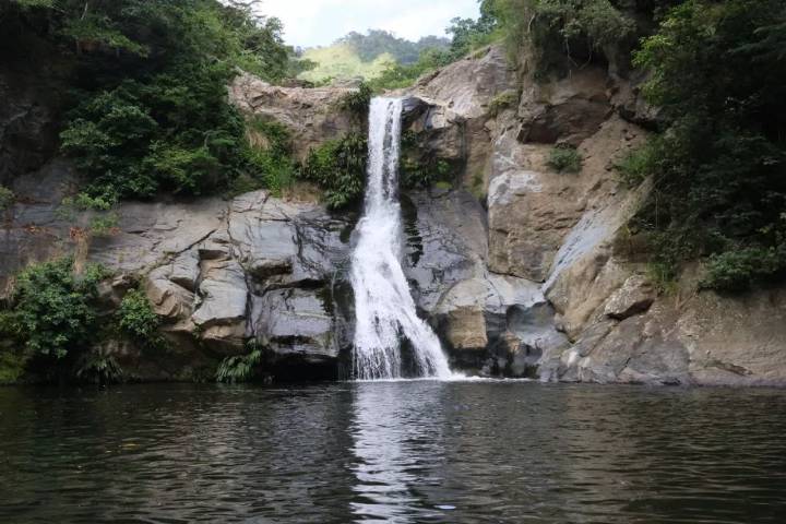La Manilla: La Ruta secreta de Carabobo con pozos de 35 metros y cascadas de 20 Metros ¡Pura adrenalina natural!