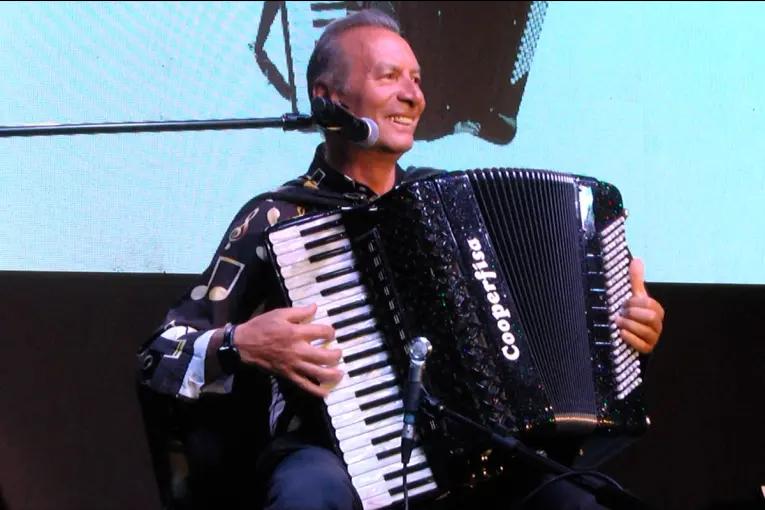 Concierto solidario reunió a generaciones de acordeonistas y homenajeó a Raúl Varelli
