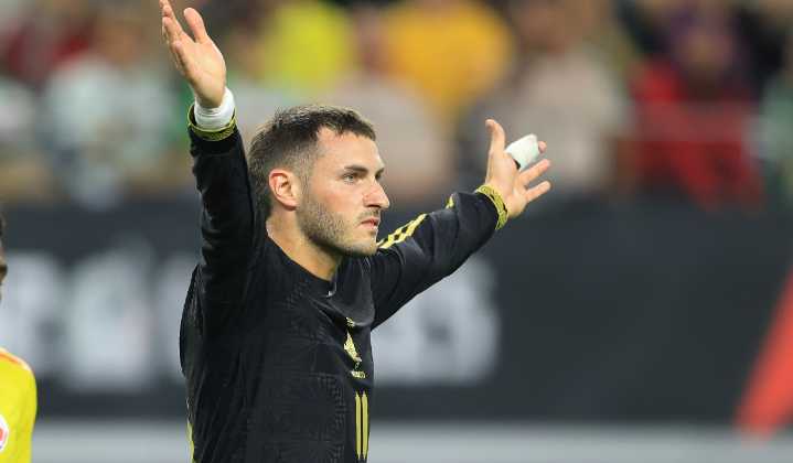 ¡Sin el Bebote! Santi Giménez es baja del Tricolor para la próxima Fecha FIFA