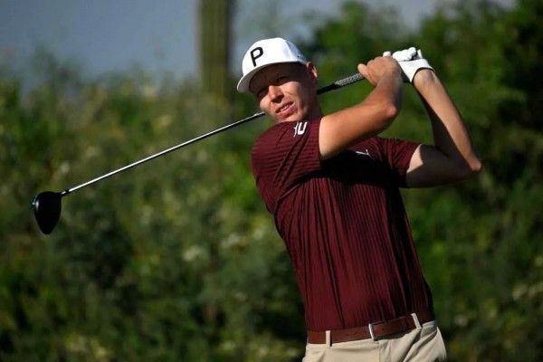 Arrebata Schmid liderato en WWT Championship