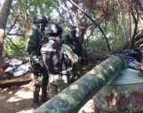 Defensa asegura narcolaboratorio y equipo bélico en Sinaloa