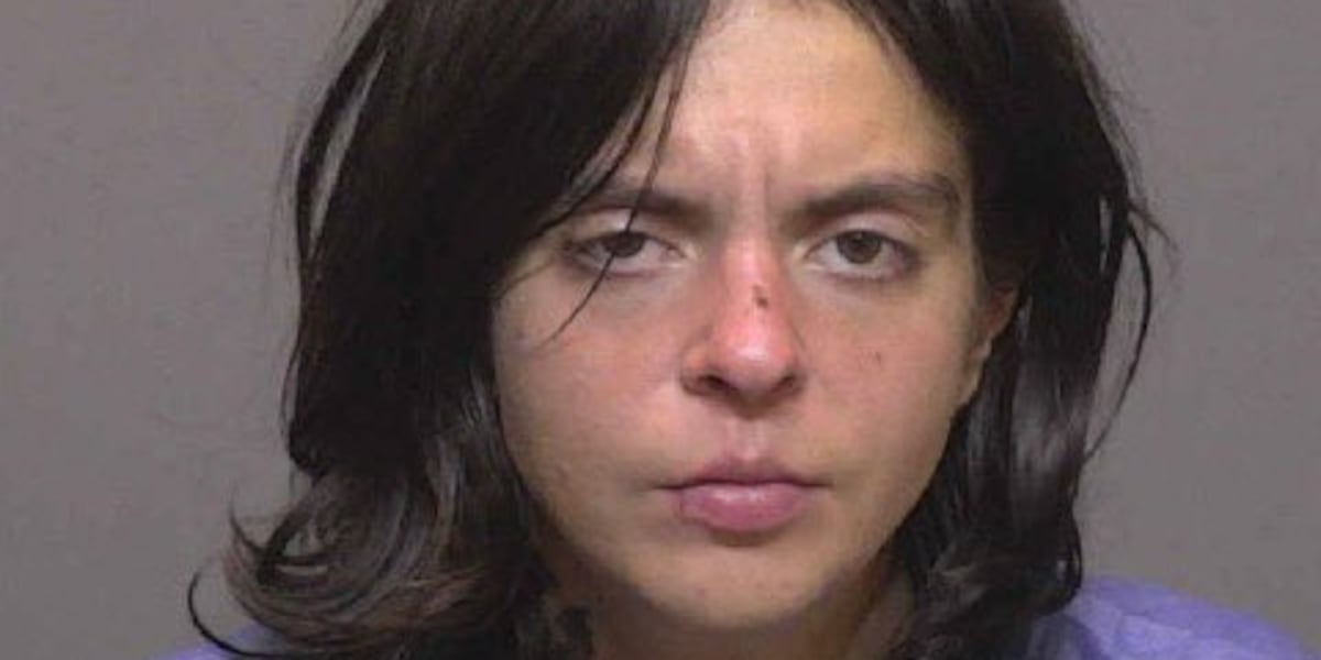 Elderly man stabbed after giving woman $1 on New Haven street