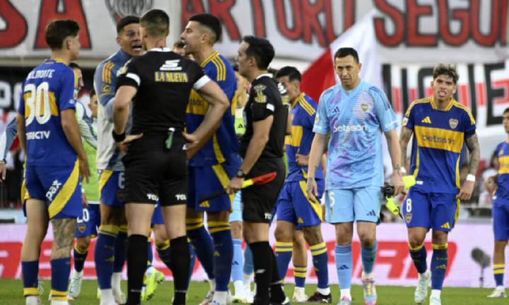 Fin del misterio: se conoció quién será el árbitro del Superclásico en la Bombonera