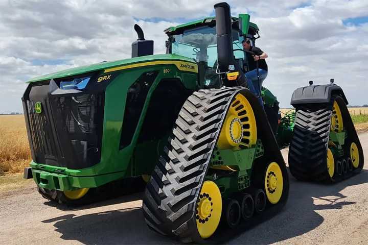 Productor argentino compró el tractor más grande del mundo: cuánto pagó