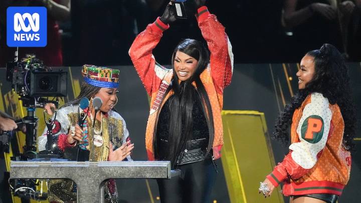 Salt-N-Pepa, White Stripes inducted into Rock & Roll Hall of Fame