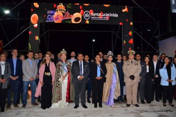 IMÁGENES! Santa Lucía más unida que nunca con su Fiesta Nacional de la Horticultura