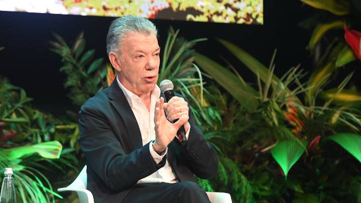 Expresidente Santos le lanza pulla a Petro por las tensiones con Trump: “Les tiro un facto y me voy”