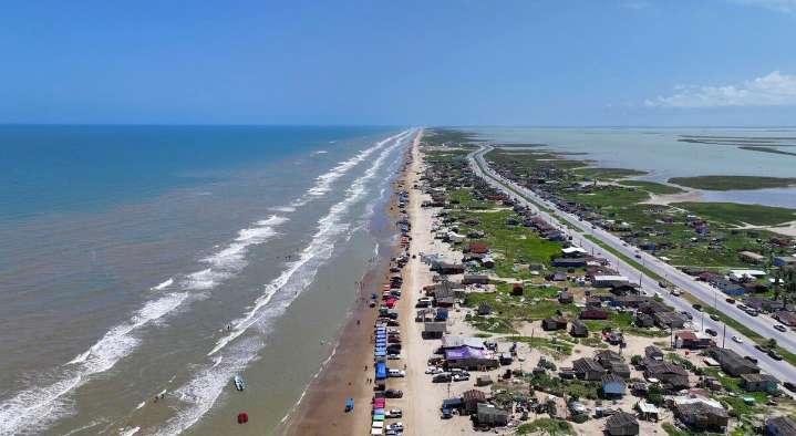 Playa Bagdad, entre el turismo e intereses de EU