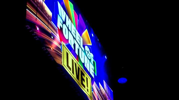 Wheel of Fortune Live comes to Milwaukee with some amazing prizes