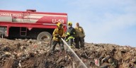 Sofocan bomberos de Tlajomulco incendio en el vertedero de Cuexcomatitlán