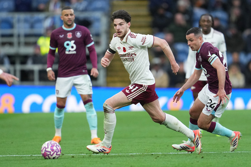 Arsenal gana de nuevo y amplía su ventaja en la cima de la Liga Premier