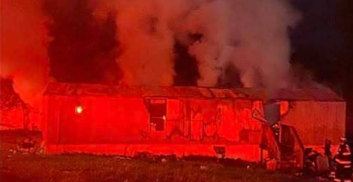 Early morning fire damages abandoned Oconee Co. home