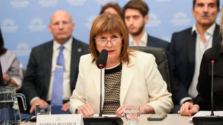 "Voy a estudiar la transparencia de la AFA desde el Senado", dijo Bullrich