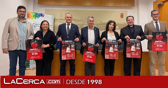 La profesora de la UCLM Carmen Cipriano, reconocida por su compromiso con la inclusión y la discapacidad