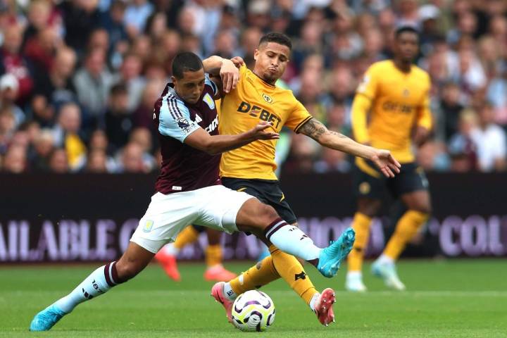 Why Premier League games are kicking off at 2.05pm today - it's not as rare as you might think