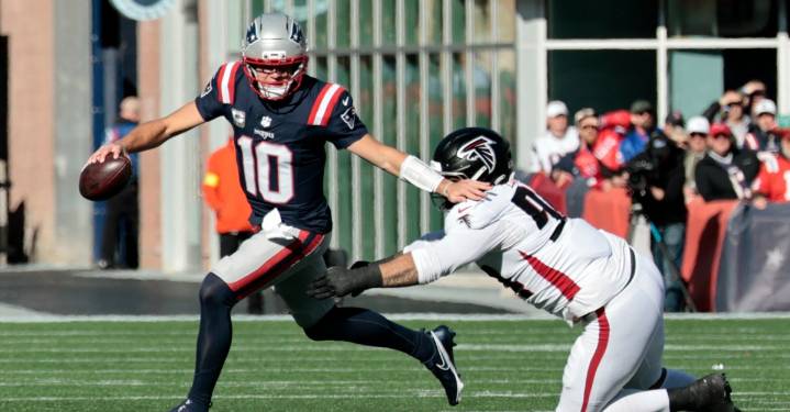 Maye’s Plays: Patriots QB rides the rollercoaster to escape with win