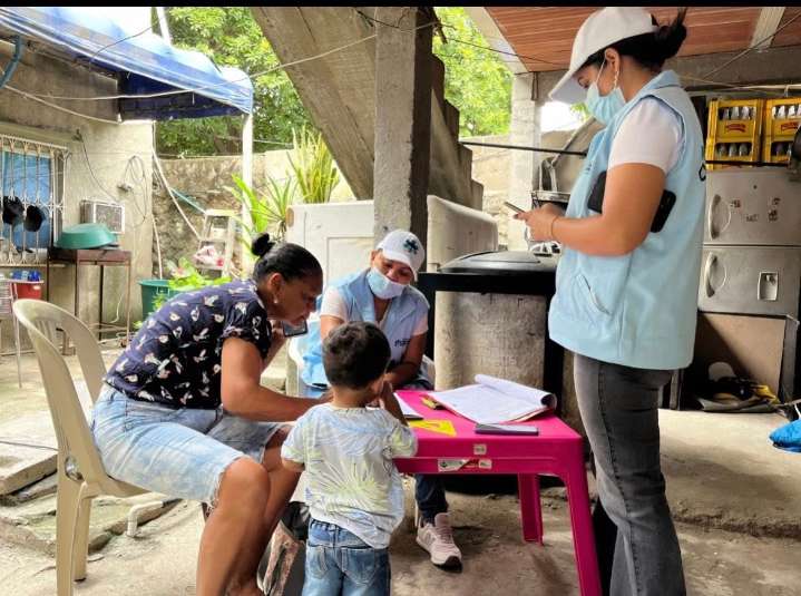 Alcaldía intensifica acciones para contrarrestar el dengue en distintos sectores del Distrito