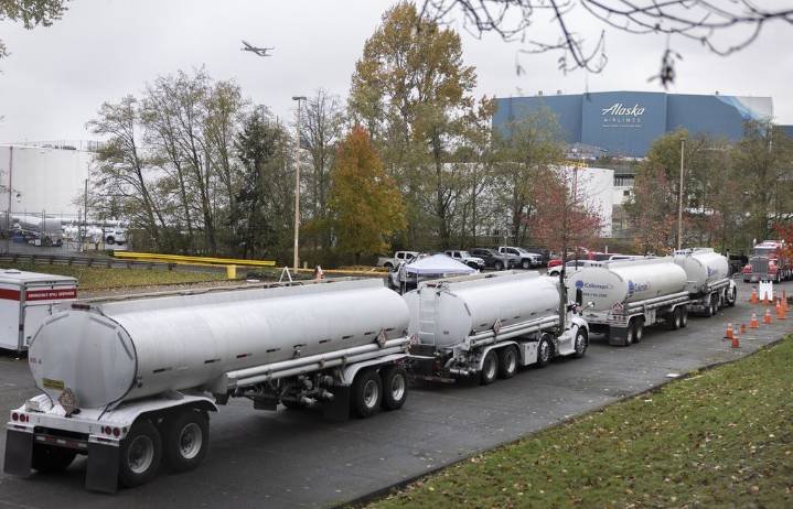 Fuel flowing after Olympic Pipeline leak disrupted Sea