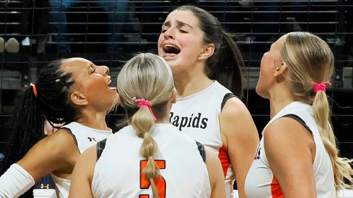 State A Volleyball: Defending champion Dell Rapids, Dakota Valley to meet in finals rematch