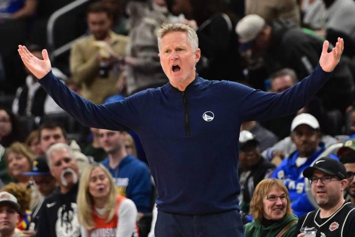 Warriors' lack of execution and focus burns them down the stretch in loss to Pacers