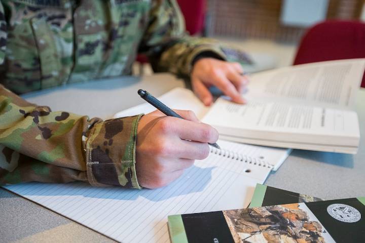 VA tech glitch halts GI Bill payments to thousands, advocates say