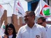 Ronald Atencio anuncia que indultará a Pedro Castillo y Betssy Chávez de llegar a la Presidencia