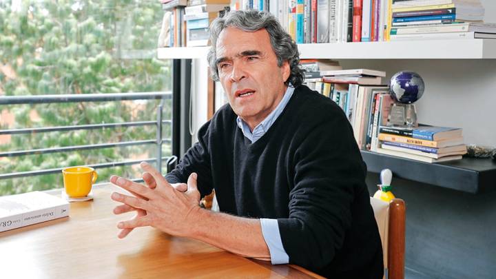 Sergio Fajardo se refirere al escándalo de Calarcá y critica al Gobierno