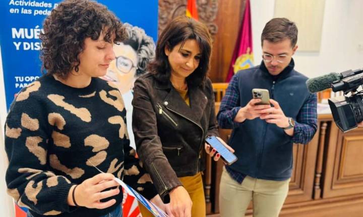 El Ayuntamiento de Lorca lanza su nuevo canal oficial de WhatsApp para mantener informados a mayores y familiares