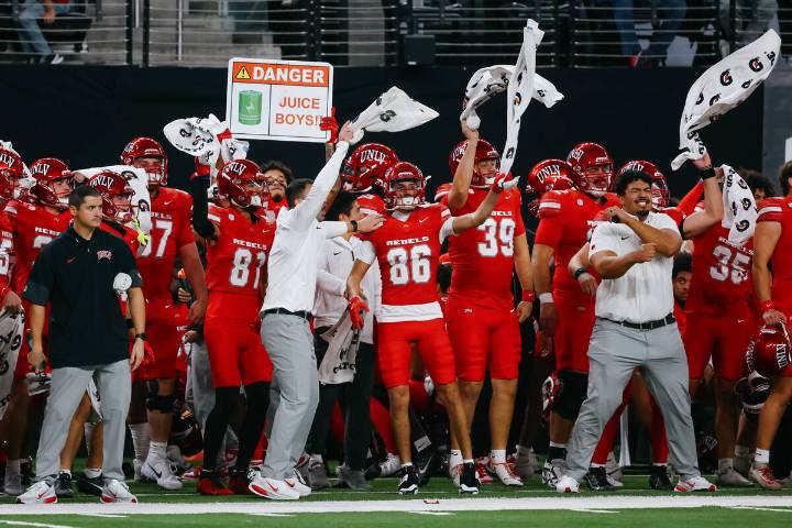 UNLV still alive in race to play in Mountain West football title game 