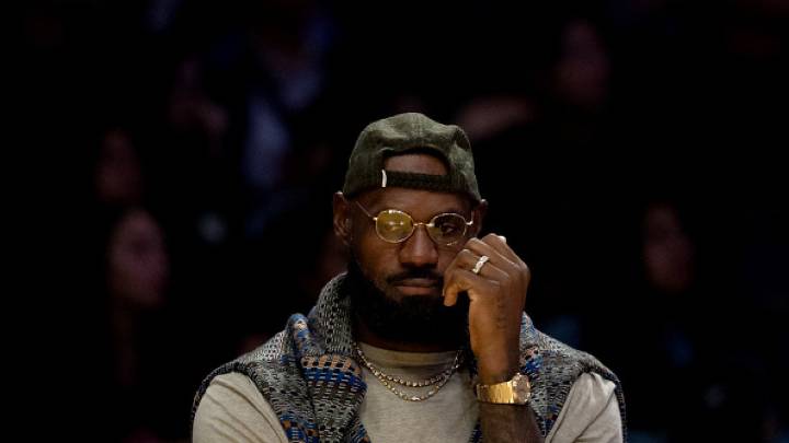 When will LeBron James return to the court? Lakers star nears season debut after sciatica recovery