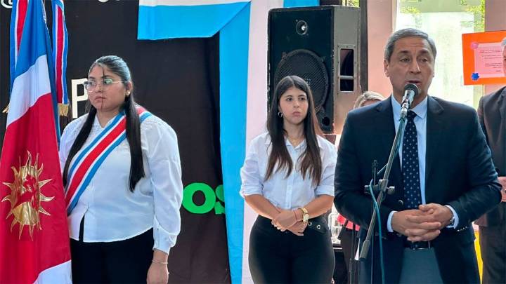 Silva Neder: “Gracias a los docentes santiagueños por el compromiso diario; vamos a seguir trabajando y eliminando asimetrías”