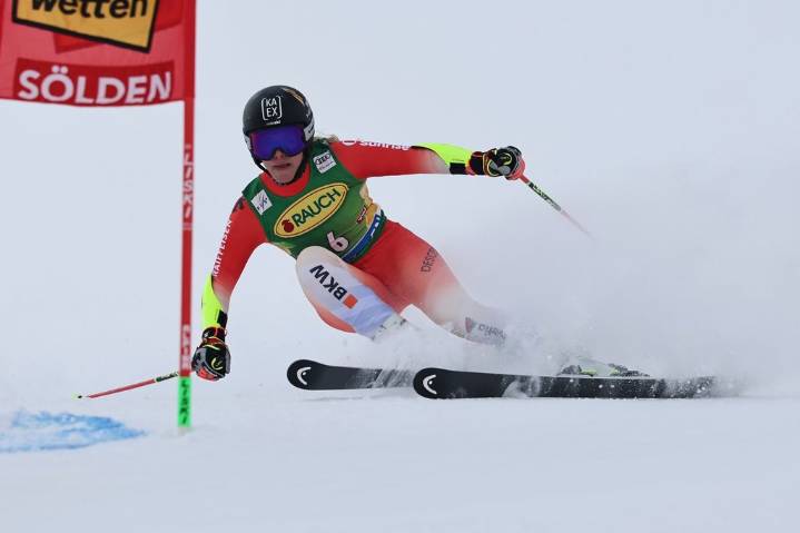 Swiss ski star Lara Gut-Behrami’s Olympics in doubt after injuring knee in training fall in Colorado – Winnipeg Free Press