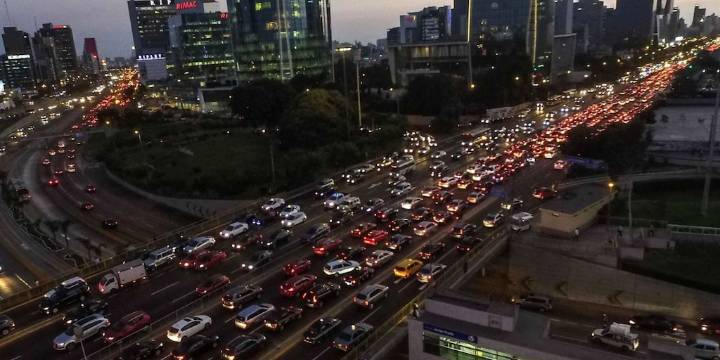 Avenida Javier Prado: Más de mil vehículos informales circulan sin control, alerta la ATU