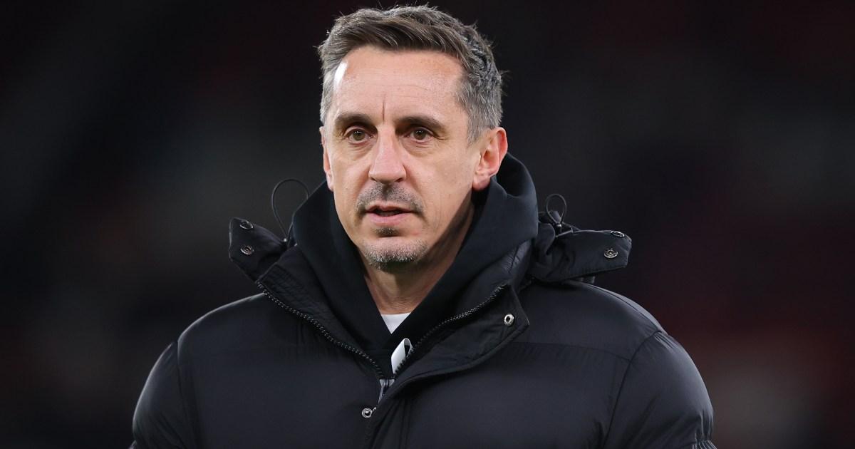 Gary Neville savages 'ambling' Man Utd star during Everton defeat