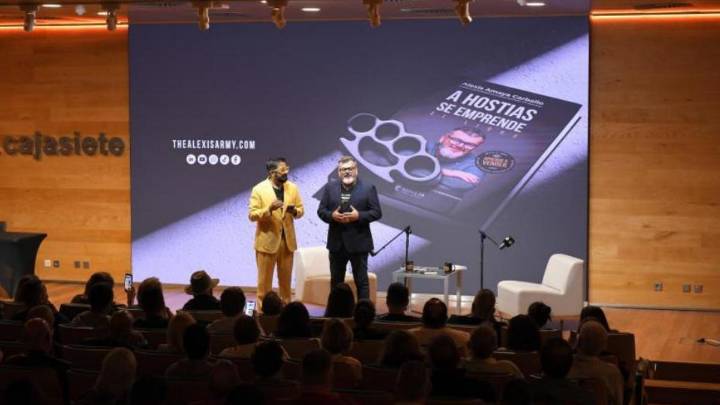 Alexis Amaya presenta A hostias se emprende en Santa Cruz