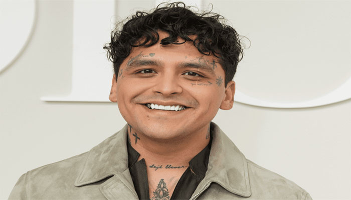 Christian Nodal no es vinculado a proceso en pleito con Universal Music por falsificación