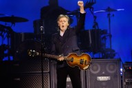 Review: Paul McCartney is still a legend, his songs bringing a Chicago audience together