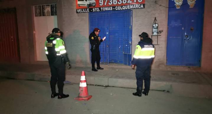 Puno: detonan explosivo en puerta de empresa de transportes en Juliaca