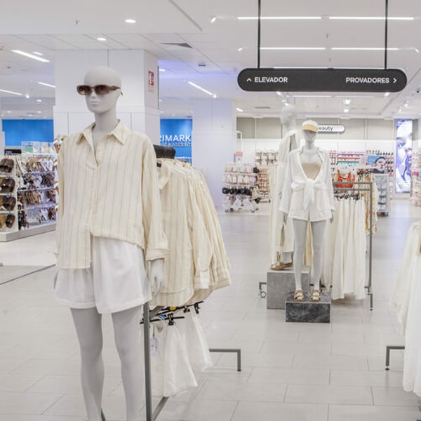 Primark powers ahead in US, owner hints at standalone spin