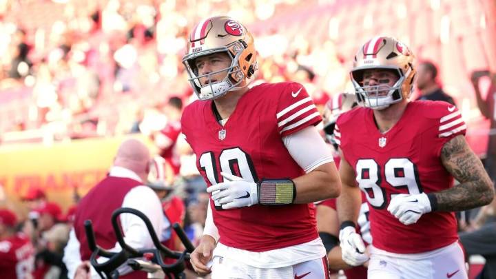 Fantasy Football Week 10 Quarterback Preview: Starts, sits, streamers, DFS plays and more