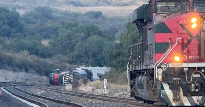 Tren con combustible explota en Hidalgo; así se vio la escena catastrófica en Tepetitlán
