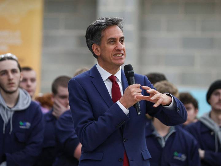 Miliband says Cop30 was ‘step forward’ despite lack of explicit fossil fuel plan