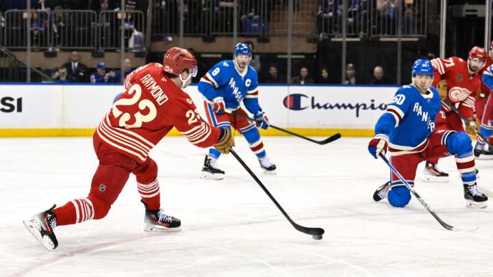 Detroit Red Wings snap 2-game skid with 2-1 win over N.Y. Rangers