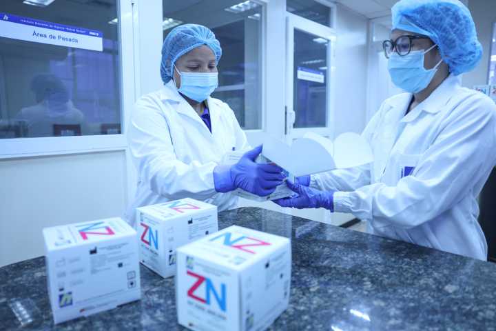 Científicos venezolanos avanzan en producción de insumos para diagnosticar tuberculosis