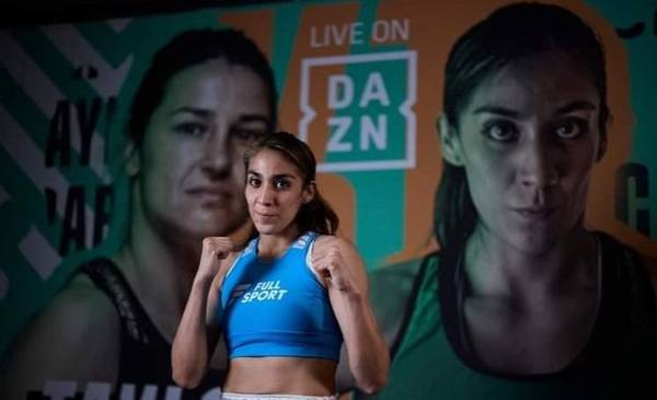 Es psicóloga, el boxeo le salvó la vida y pelea por un título del mundo