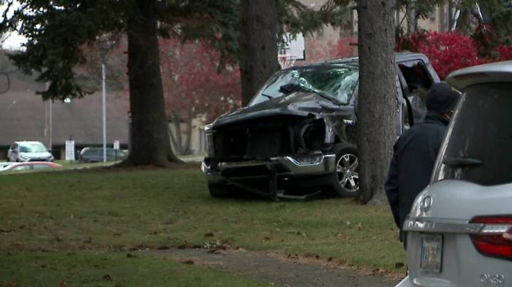 Man dies after crashing vehicle in Cleveland