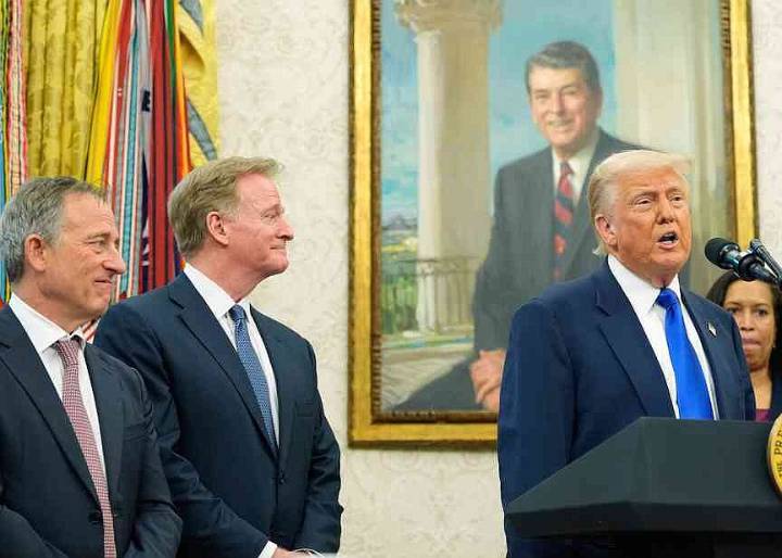 Report: Prez wants stadium in D.C. to feature his name