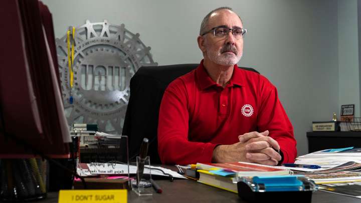 Fain says job security top priority as UAW and VW negotiations drag on